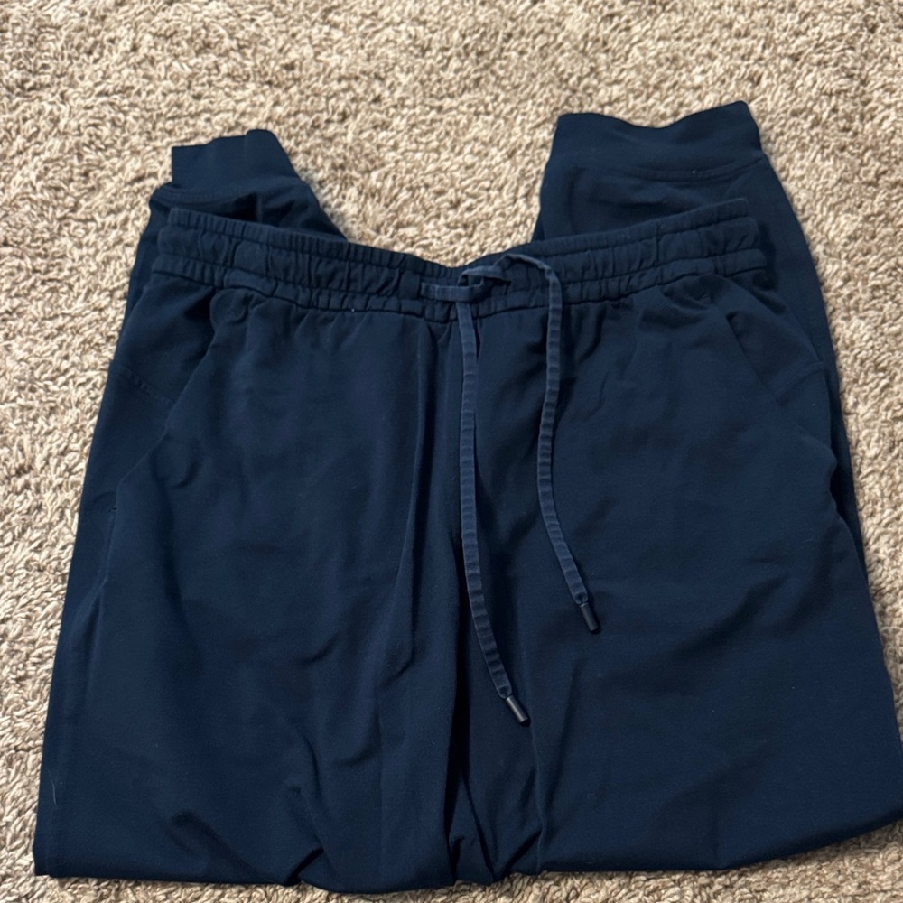 lululemon navy joggers